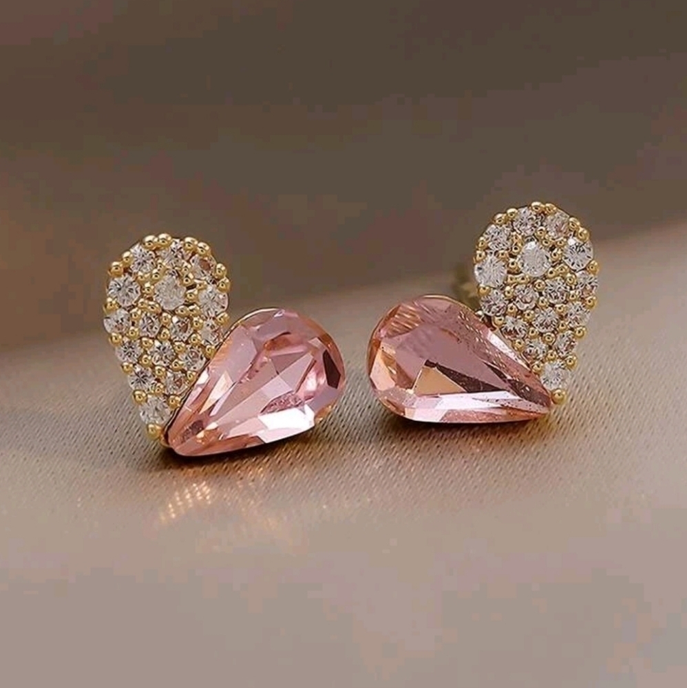 Pink Heart Stud Earrings Gold Tone Dainty Rhinestone Romantic Coquette 💖 - Picture 6 of 10